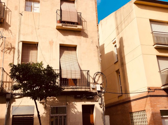 Edificio en Sant Andreu Edificio en Sant Andreu