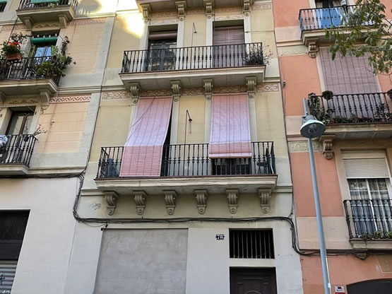 Edificio en Poble Sec